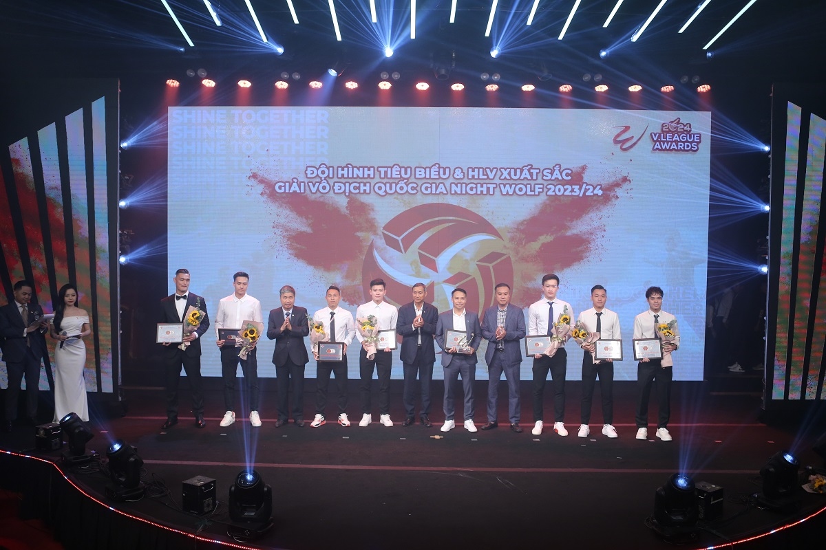 v-league awards 2024 cau thu viet kieu duoc vinh danh hinh anh 5