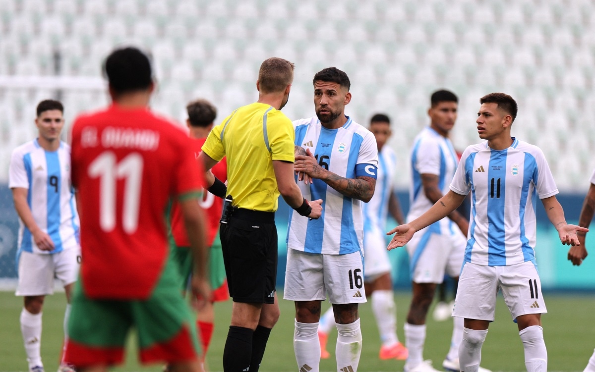 dien bien khong tuong o bong da nam olympic paris, tran argentina vs morocco phai da lai hinh anh 1